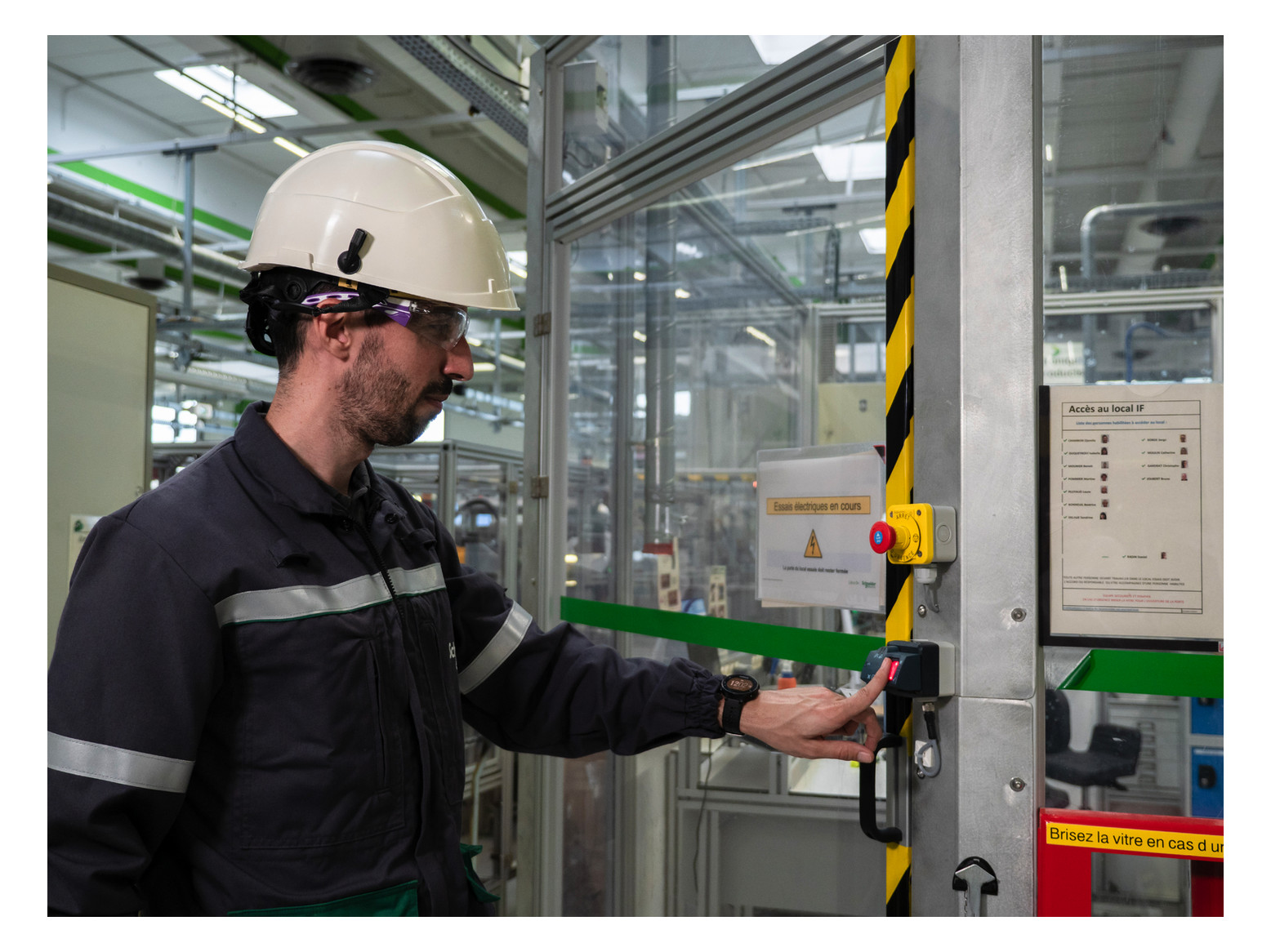 Hilfsschalterblock 1S Bodenbef 3A/AC Schraub