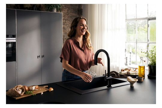 hansgrohe Spültisch-Einhebelmischer Aqittura M91 mit Ausziehauslauf, 1jet, Starter Set, mattschwarz