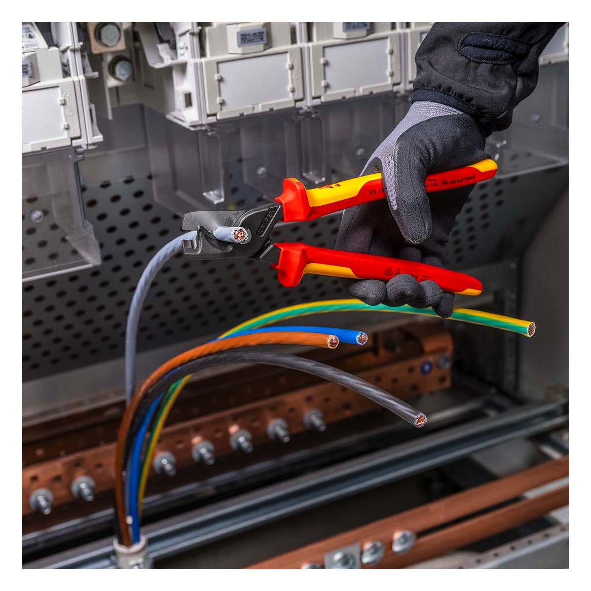 Kabelschere mech.Einhand Ø23mm 120qmm L225mm isol f.mehrdrähtige Leiter VDE