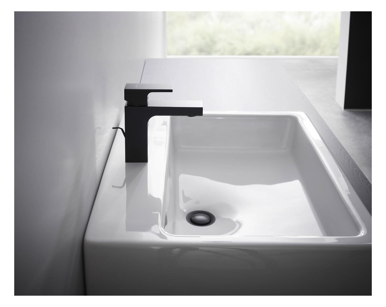 hansgrohe Waschtisch-Einhebelmischer 100 Vernis Shape mit Zugstangen-Ablaufgarnitur, mattschwarz