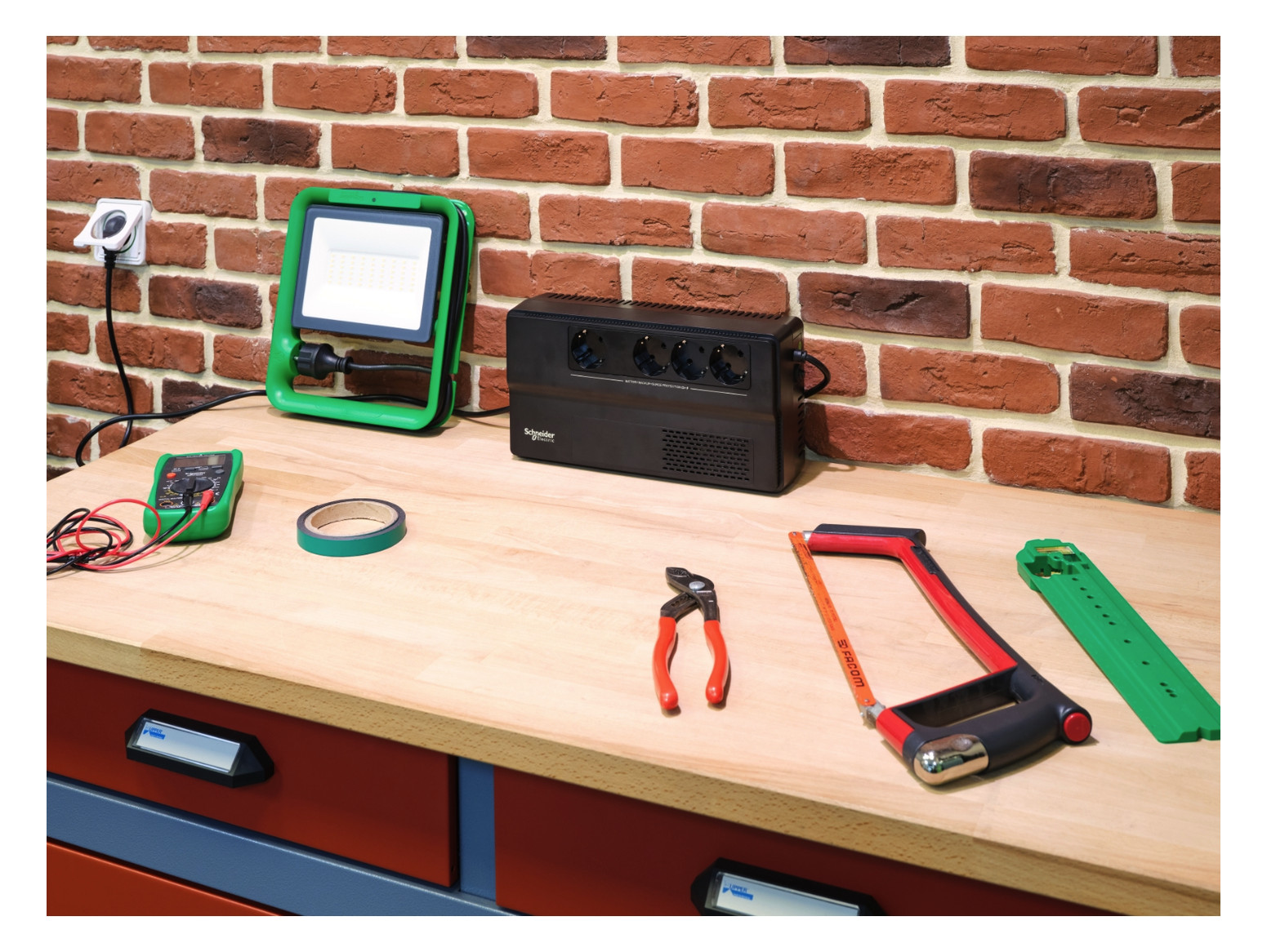 USV Stand Line-Interakt Easy UPS 800VA 2,5min 230V 160,5x305x92,5mm