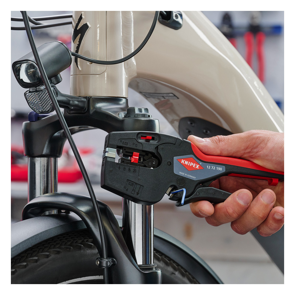 Abisolier-/Crimpautomat abisolieren und crimpen Hand 0,03-10qmm 17x110x190mm