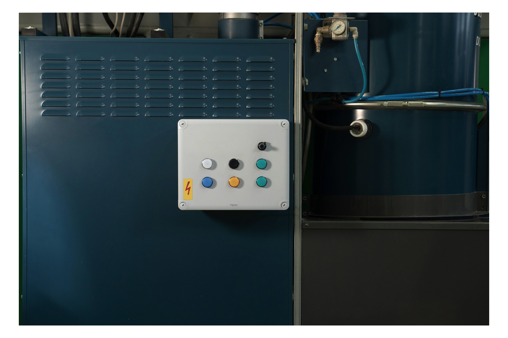 Wandschrank Kst IP66 B65xH65xT47mm unbeh RAL7035