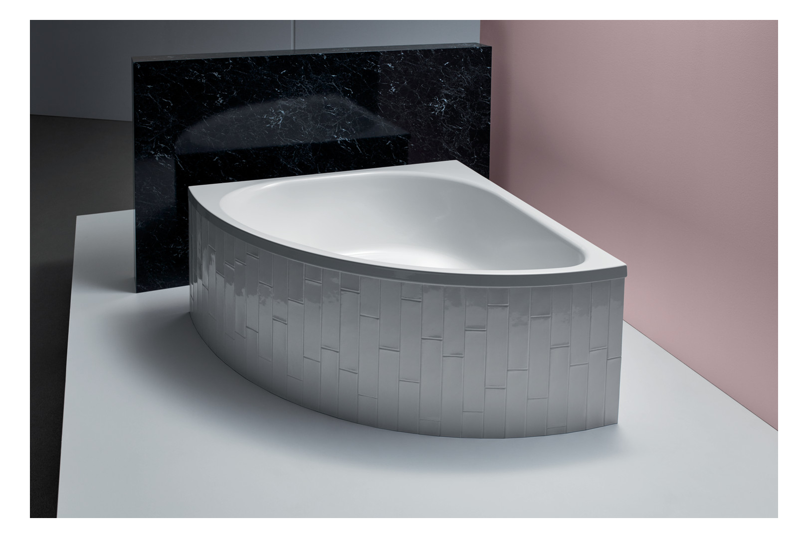 Bette Badewanne Arco 6035 140x140x45cm, Eck, jasmin