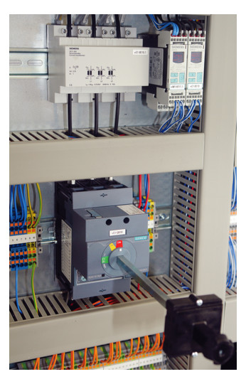 Siemens 3UG45012AA30       3UG4501-2AA30 