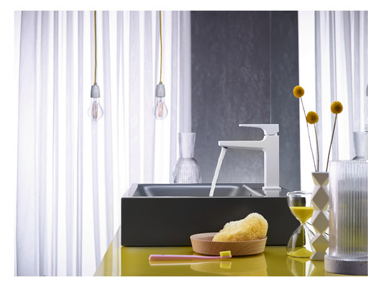 hansgrohe Waschtisch-Einhebelmischer 110 Metropol mit Hebelgriff, Push-Open-Ablaufgarnitur, Ausladung 135mm, mattweiß