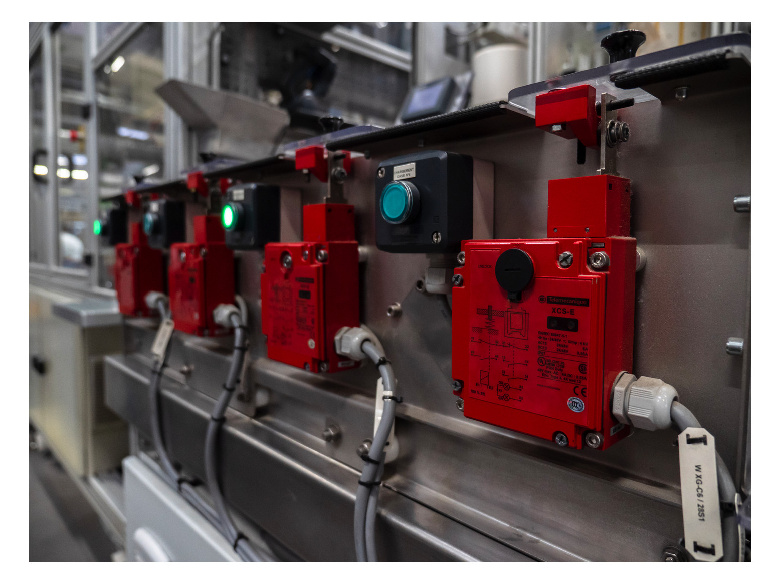 Leuchtmelder Front hoch rnd rt Ø22mm 1st Kst IP66