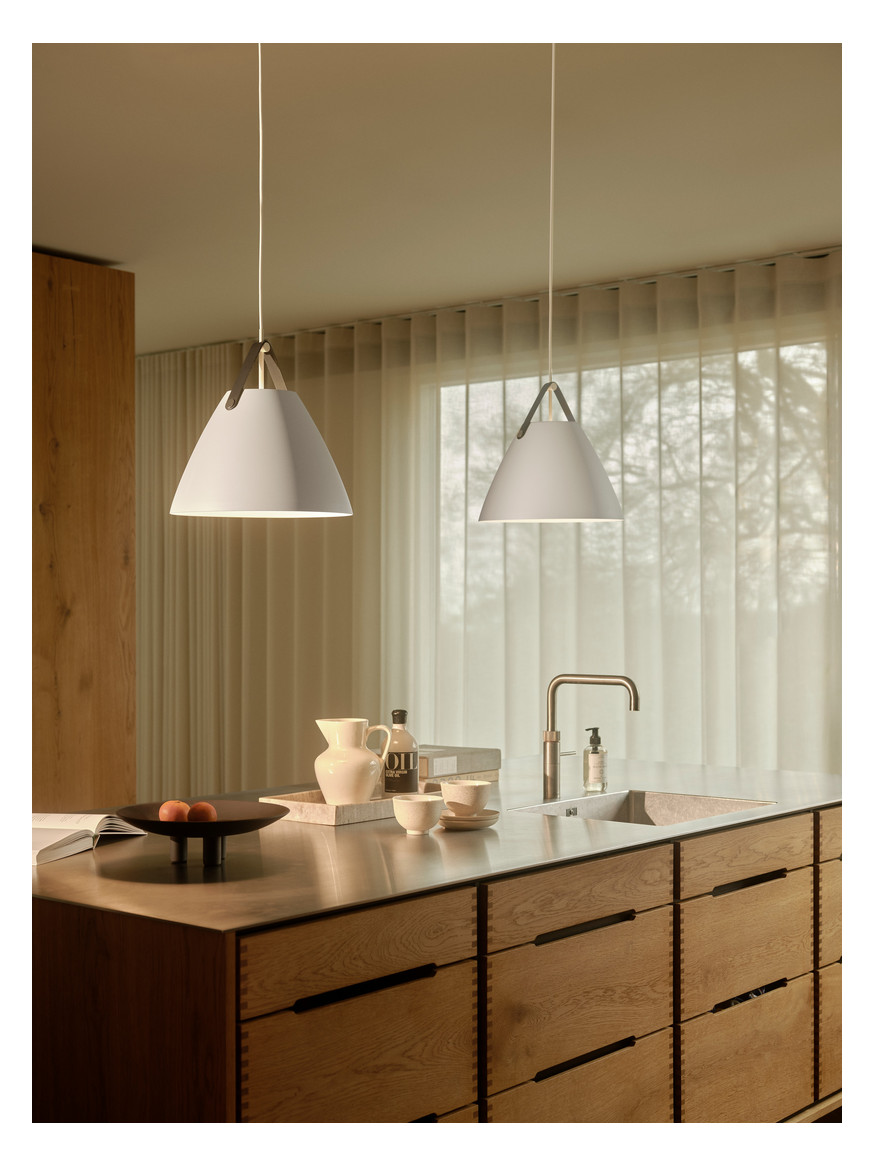 LED-Pendelleuchte 60W Strap36 E27 sym IP20 1LED LED austauschbar Ø360mm LED-Pendelleuchte 60W Strap36 E27 sym IP20 1LED LED austauschbar Ø360mm