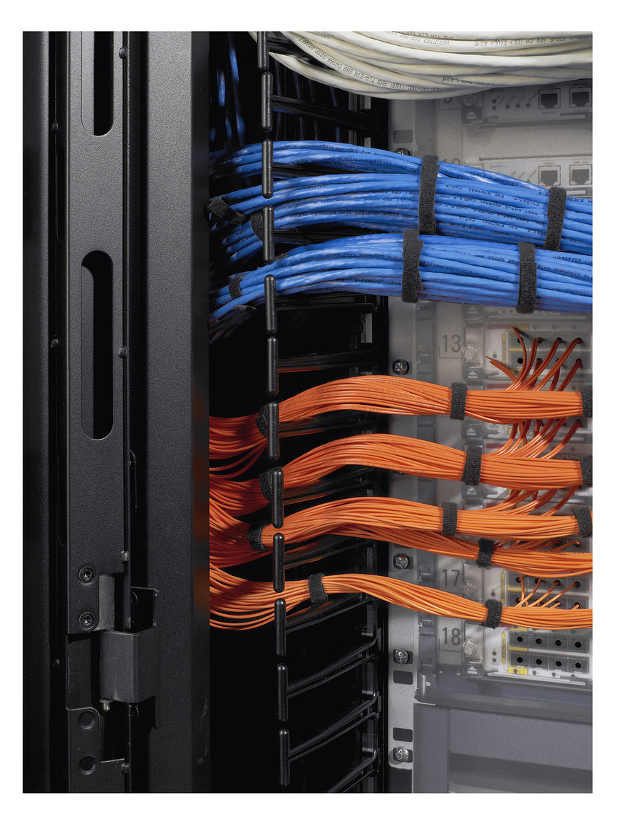Netzwerkschrank 48HE B750xH2258xT1200mm IP20 Mit rückseitiger Tür pulverbesch