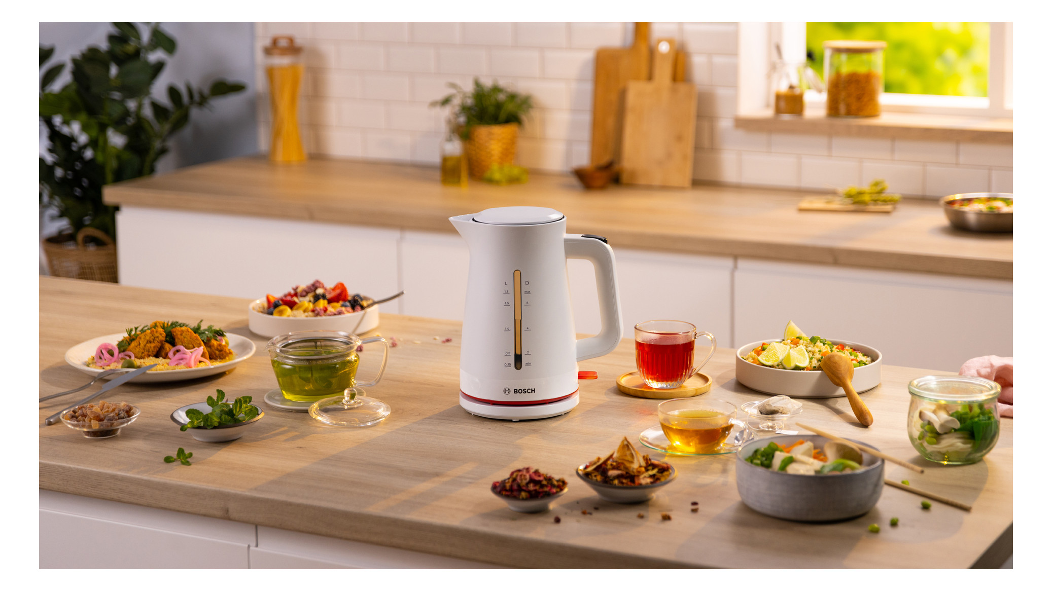 Wasserkocher 1,7l Kst MyMoment 2400W ws Anzeige:außen m.Wasserfilter m.Sieb