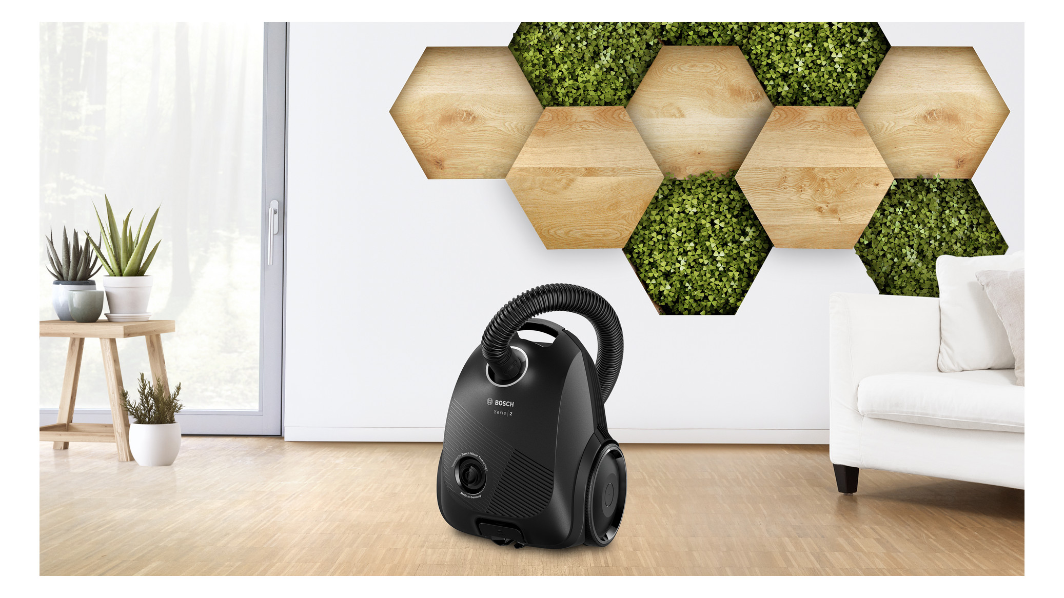 Bodenstaubsauger 600W 220 80dB sw 4,2kg 3,5l 220-240V Microfilter 5m