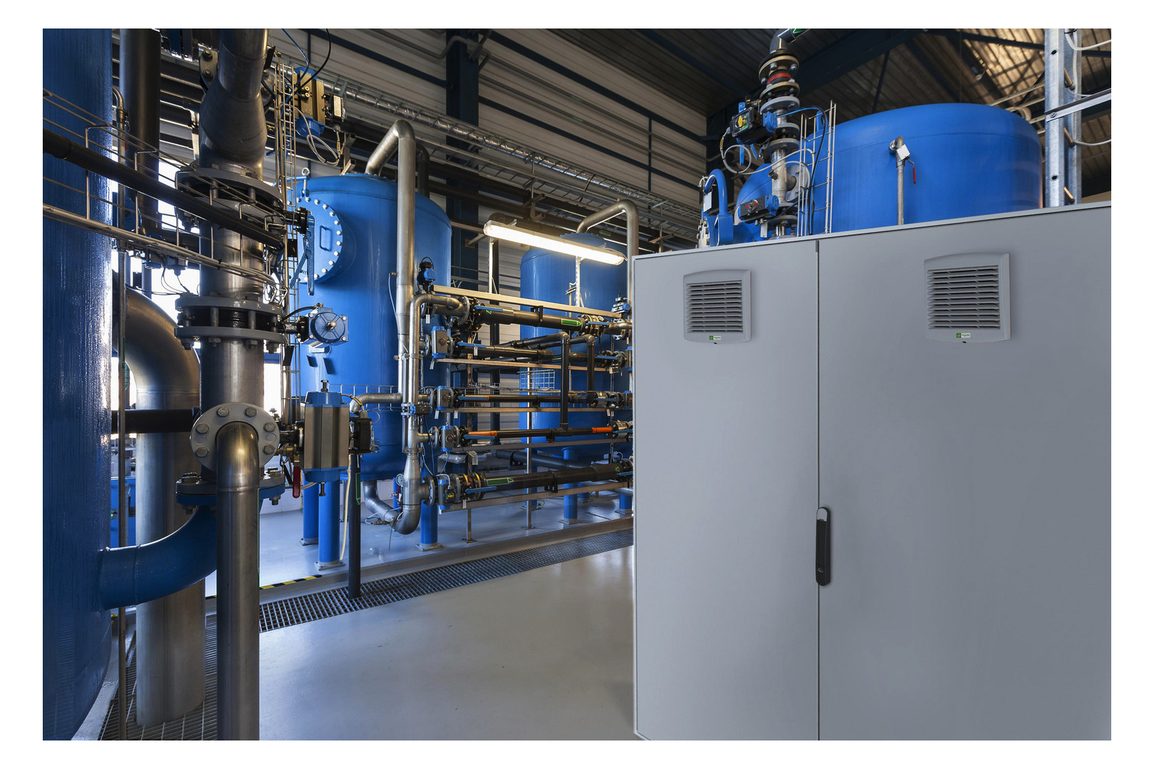 Standschrank ST IP55 B1000xH1800xT400mm m.MPL pulverbesch