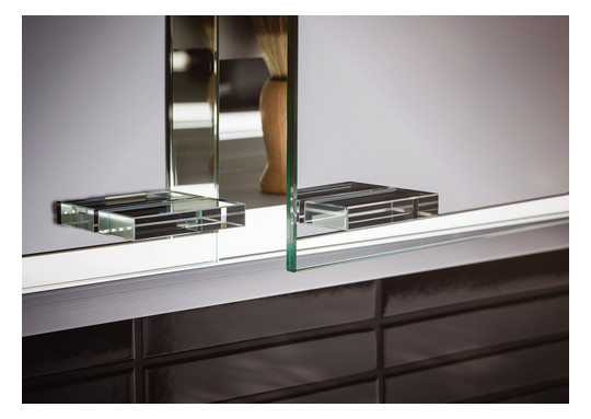 EMCO Unterputz-Lichtspiegelschrank prestige 2 815x666mm, aluminium, breite Tür rechts, ohne lightsystem