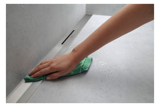 hansgrohe RainDrain Flex Duschrinne 1600 mm, Edelstahl optic, Fertigset, kürzbar, zur Wandmontage