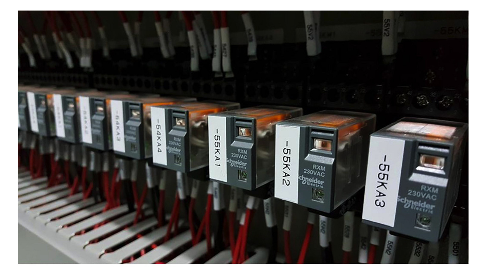 Schaltrelais 0-24V/AC 4W IP20 Steckanschl