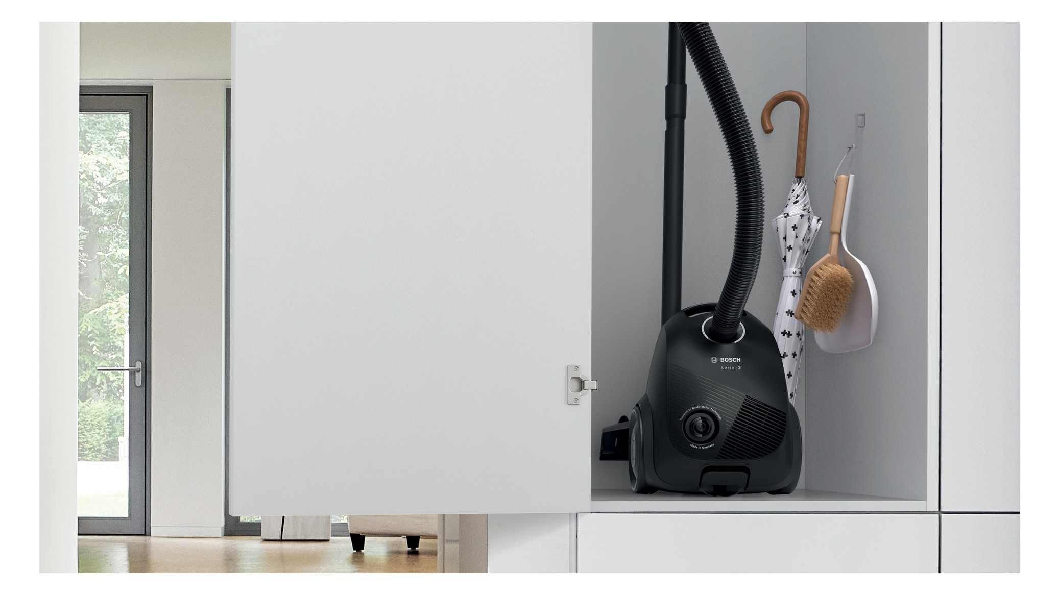 Bodenstaubsauger 600W 220 80dB sw 4,2kg 3,5l 220-240V Microfilter 5m