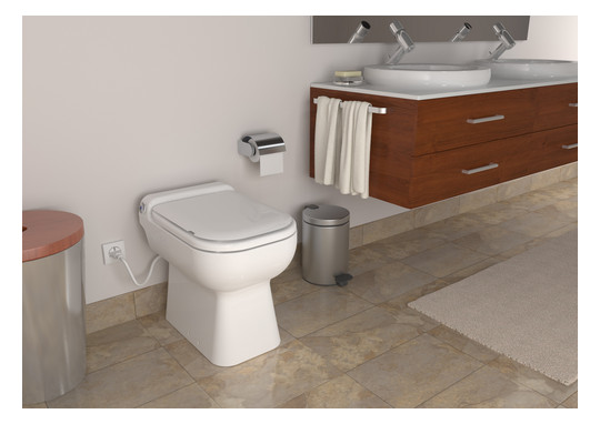 SFA Keramic-Stand-WC SaniCompact Luxe weiß, mit Kleinhebeanlage