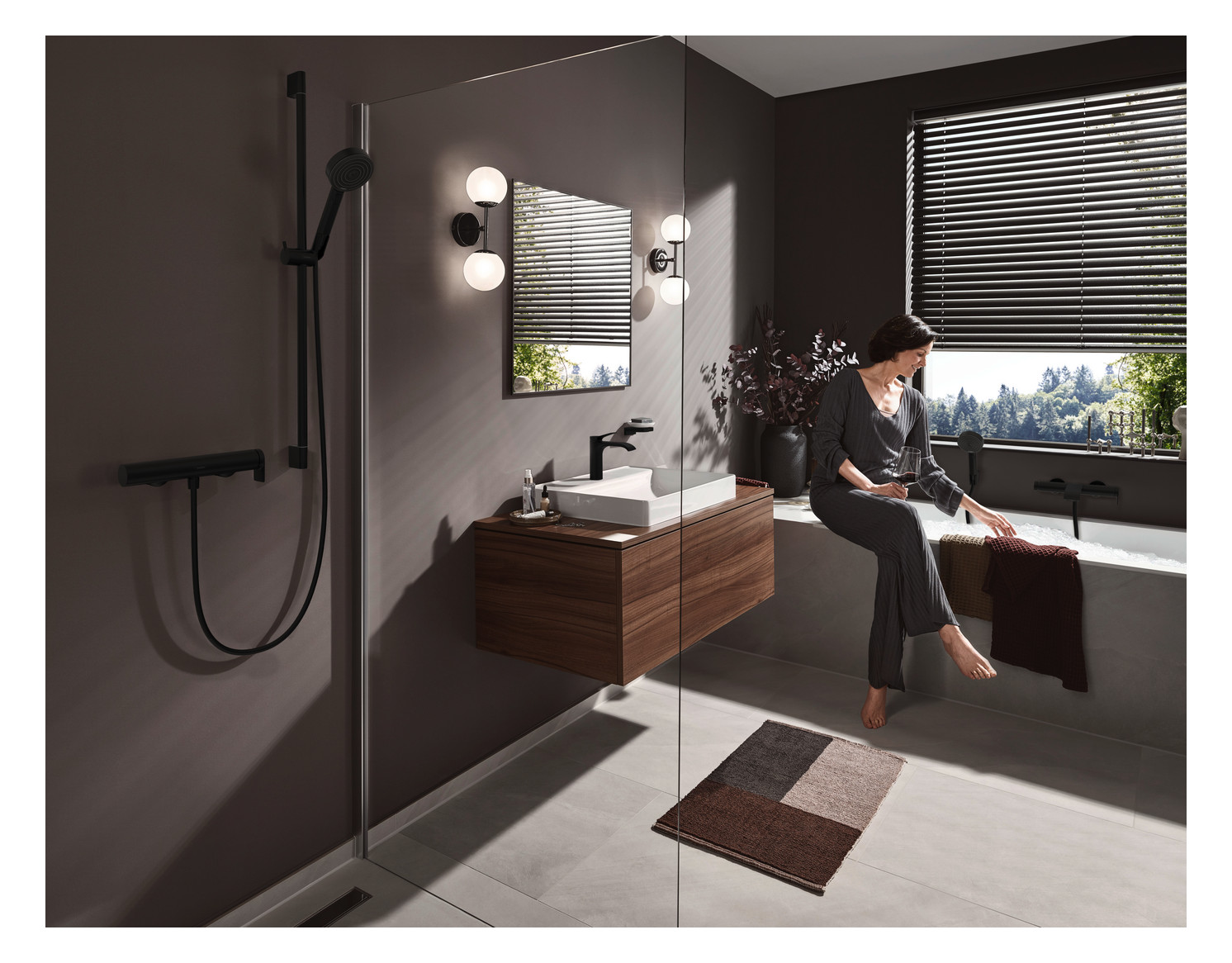 hansgrohe Waschtisch-Einhebelmischer 110 Vivenis mit Zugstangen-Ablaufgarnitur, mattschwarz