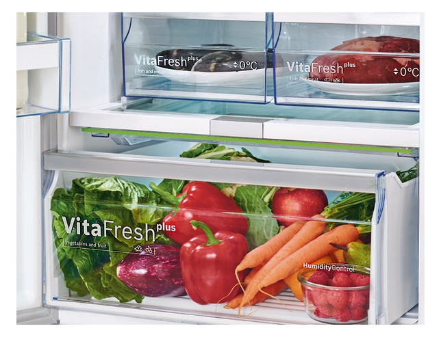 Kühl-/Gefrierkombi EB E ws 191/74l 219kwh 1772x558x545mm 0°-Zone Tür: fest