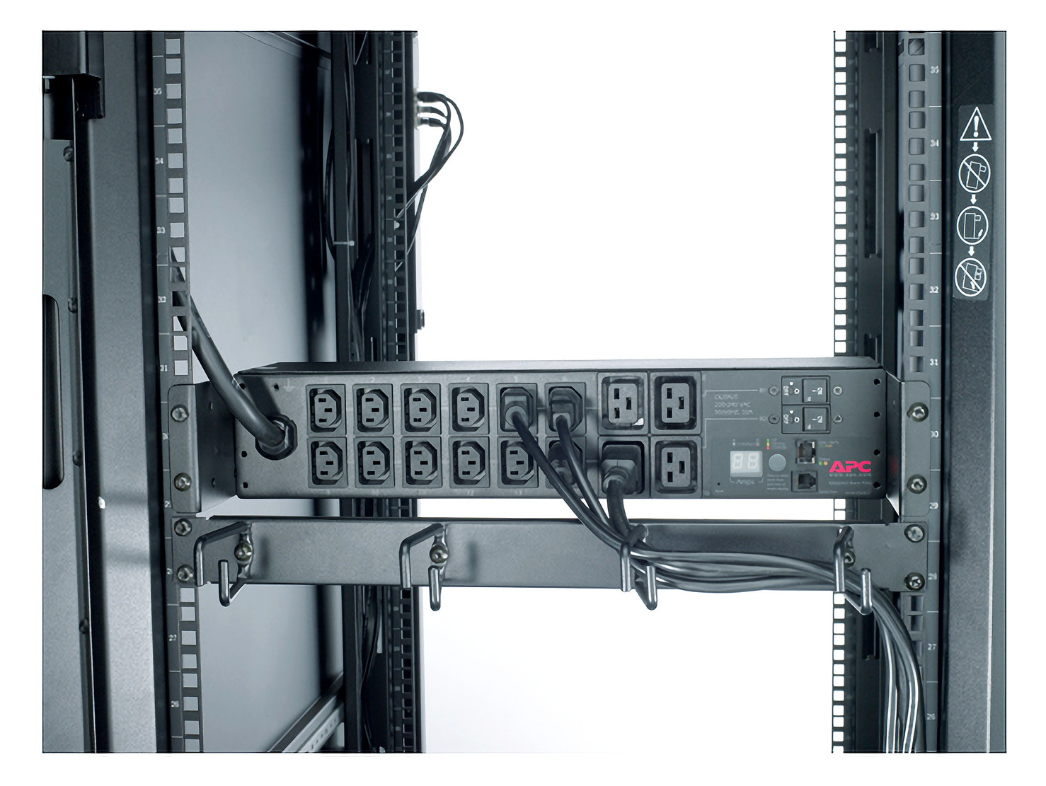Rack-Stromverteilung 2HE 12Steckd 12xC13 4xC19 230V Mit Sicherung m.Display