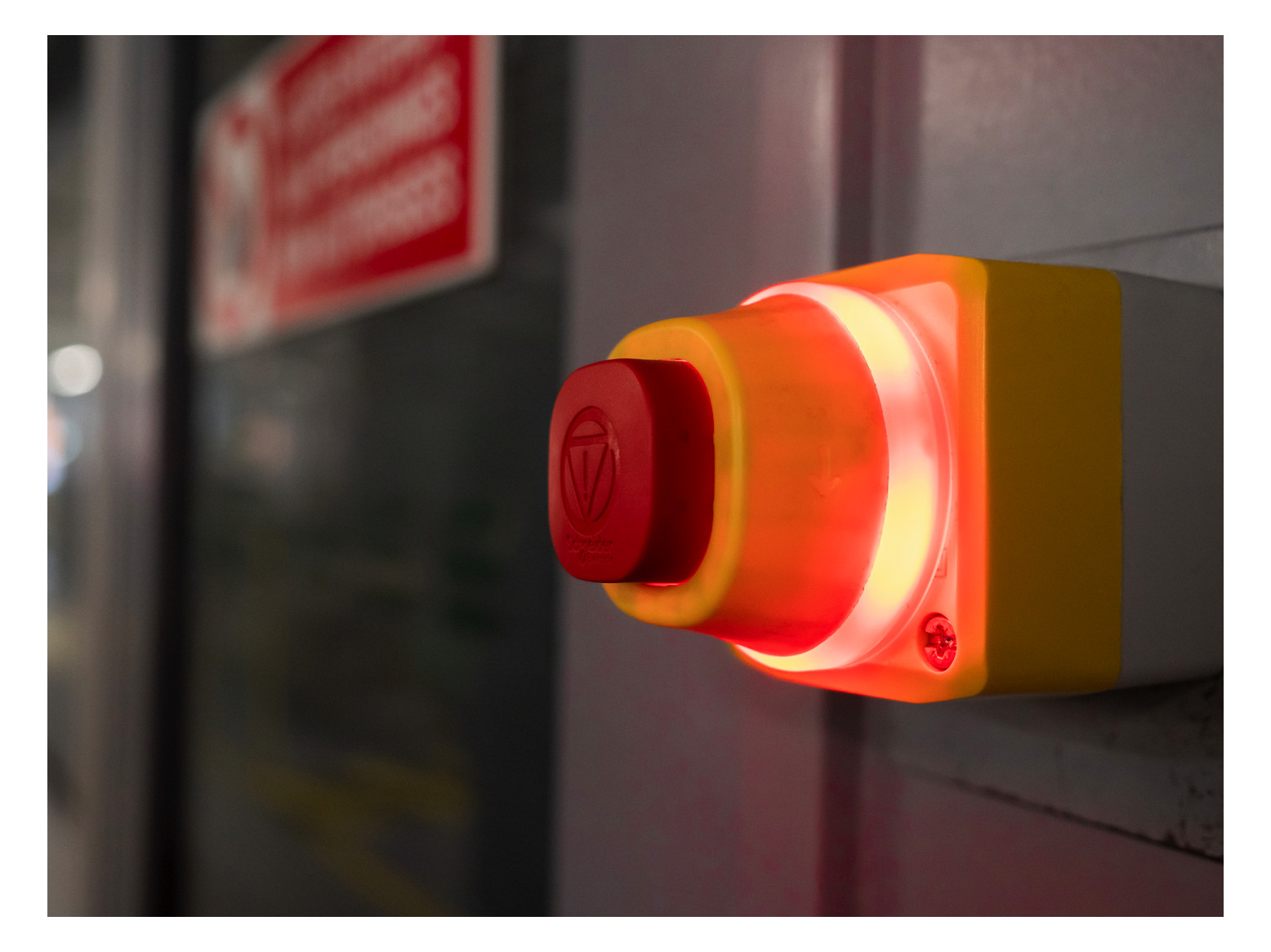 Leuchtmelder Front hoch rnd rt Ø22mm 1st Kst IP66