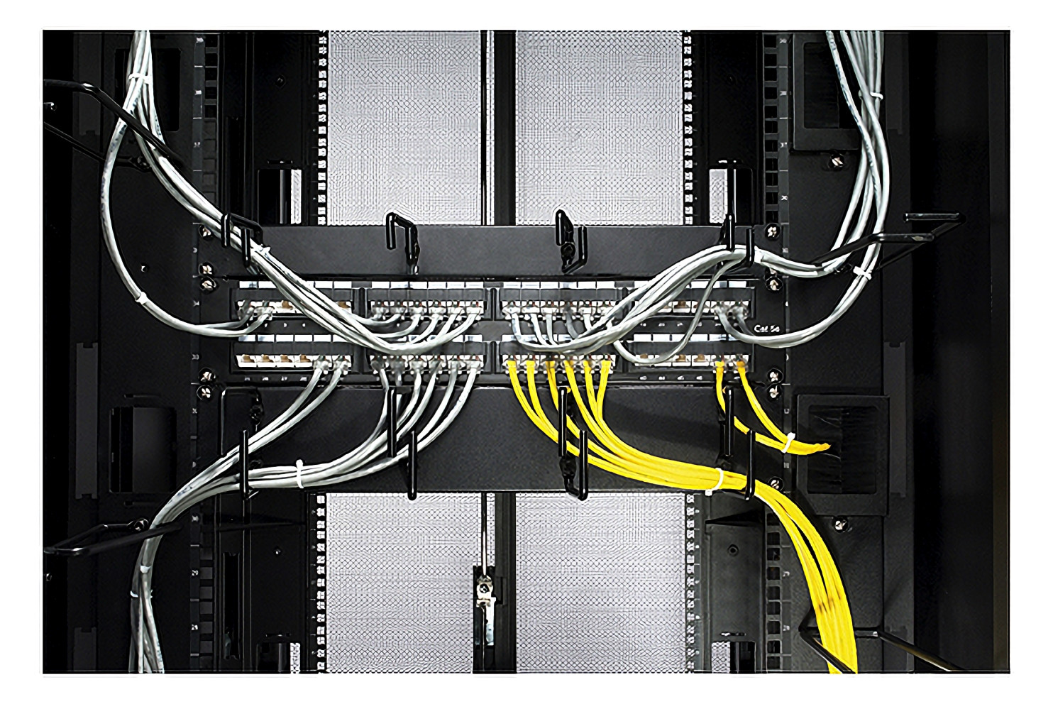 Kabelrangierbügel Metall B76mm sw
