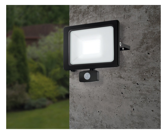EGLO Außen LED-Strahler 102W      900257 