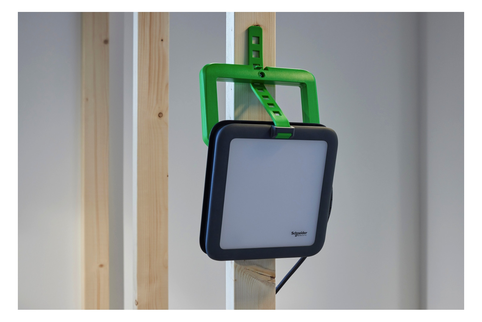 LED-Bauleuchte 55W IP54 4000K 6800lm Kst 1LED 220-240V Mit Stativhalterung m.LM
