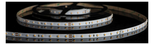 LED-Lichtband 4,8W/m Vardaflex ws 2700K LED nicht austauschbar 70Stk/m IP20 DC