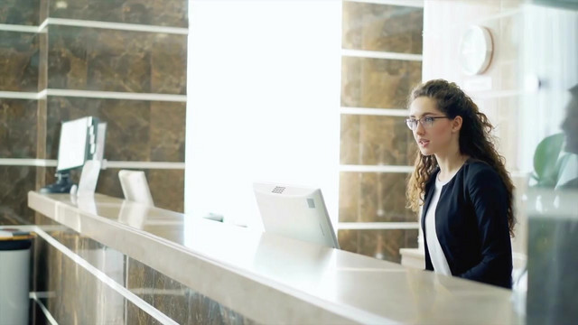 LED-Wannenleuchte Planado R 25-38W 3000K 4750lm ws IP54 1200x160x58mm