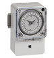 Legrand Schaltuhr Polarrex KKT analoge Abtauschaltuhr 230V DIN-Schiene